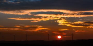 Shifting to Solar: Essential Steps for Harnessing the Power of the Sun