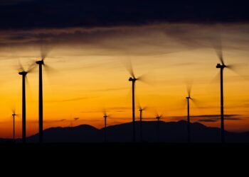 Revolutionizing Renewable Power: Innovations in Small-Scale Wind Energy